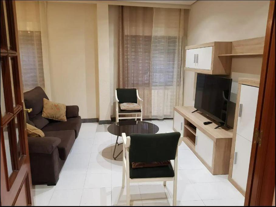 Private Room With Shared Bathroom Salamanca Exterior foto
